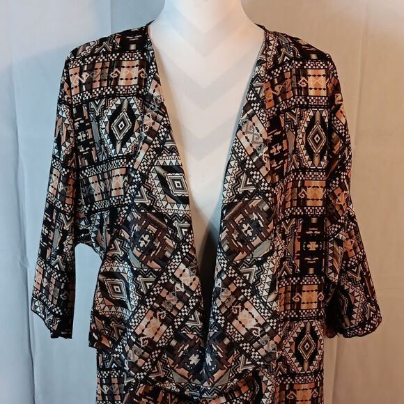 LuLaRoe Open Front Duster - Picture 2 of 8